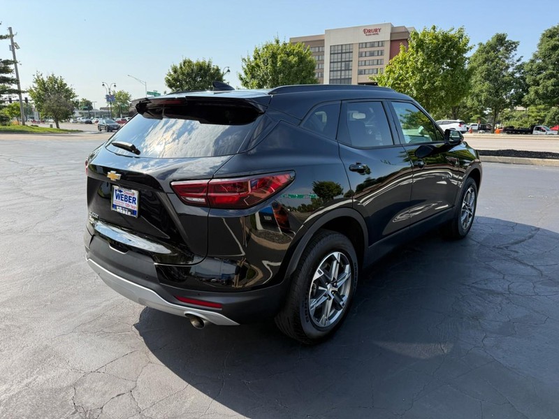 Chevrolet Blazer Vehicle Full-screen Gallery Image 07