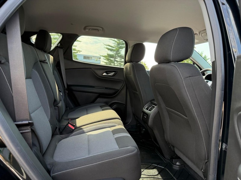 Chevrolet Blazer Vehicle Full-screen Gallery Image 10