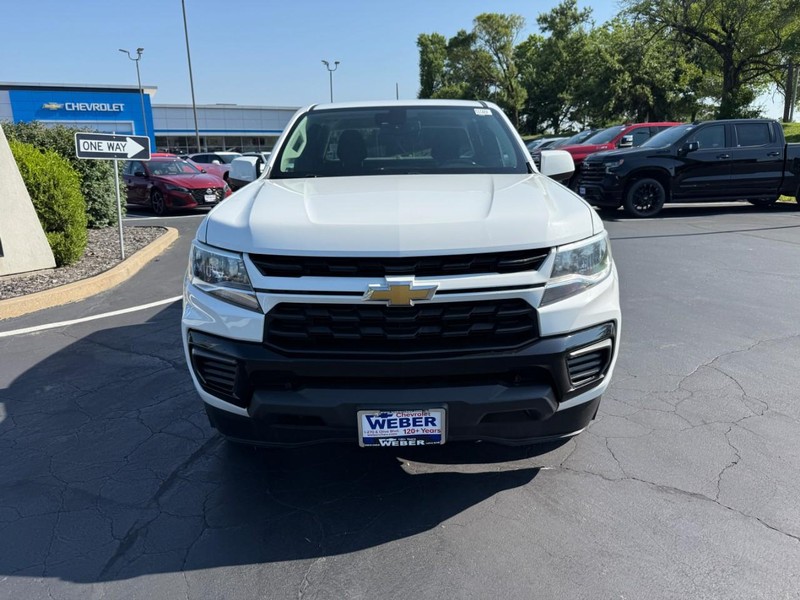 Chevrolet Colorado Vehicle Full-screen Gallery Image 9