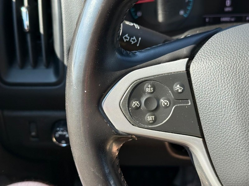 Chevrolet Colorado Vehicle Full-screen Gallery Image 14