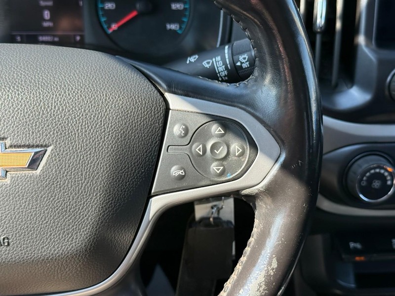 Chevrolet Colorado Vehicle Full-screen Gallery Image 15