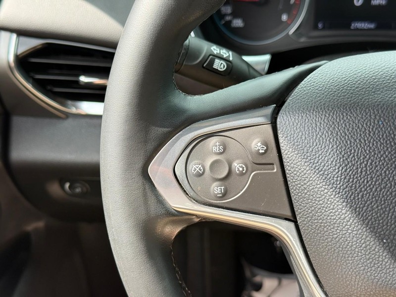 Chevrolet Traverse Vehicle Full-screen Gallery Image 19