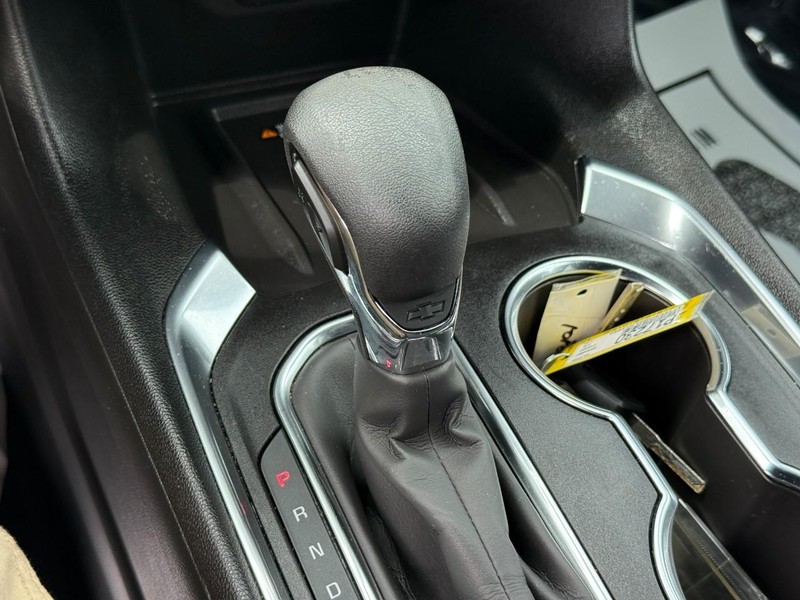 Chevrolet Traverse Vehicle Full-screen Gallery Image 21