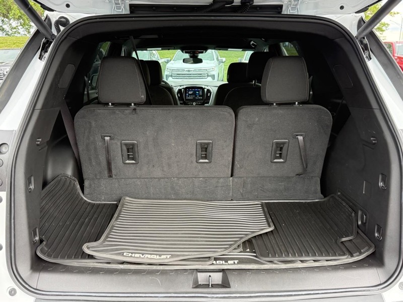 Chevrolet Traverse Vehicle Full-screen Gallery Image 4