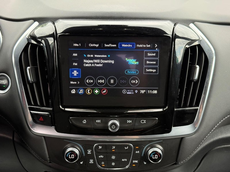 Chevrolet Traverse Vehicle Full-screen Gallery Image 15