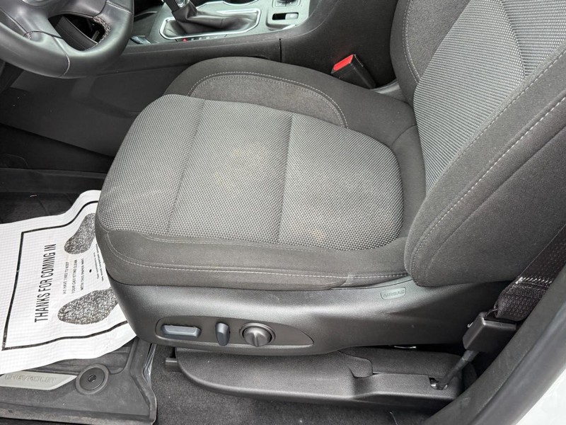 Chevrolet Traverse Vehicle Full-screen Gallery Image 18