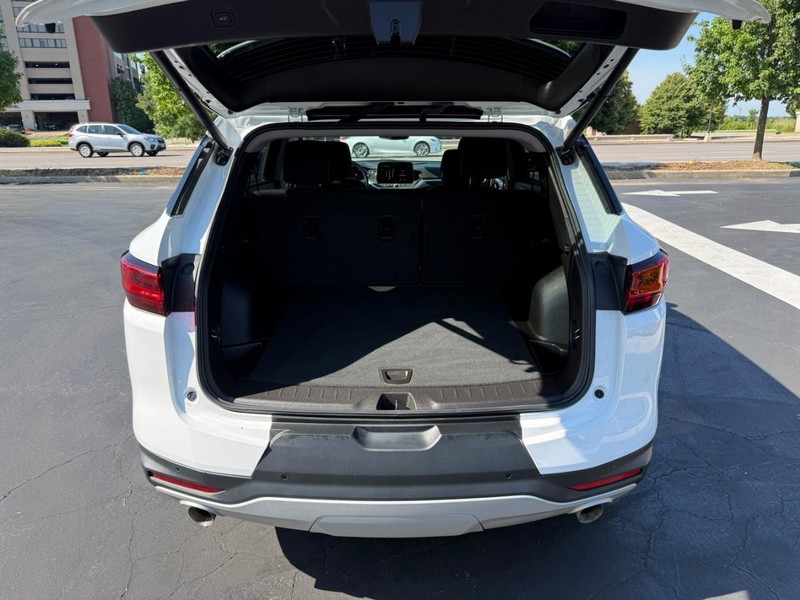Chevrolet Blazer Vehicle Full-screen Gallery Image 05