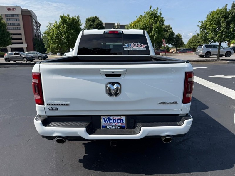 Ram 1500 Vehicle Full-screen Gallery Image 6