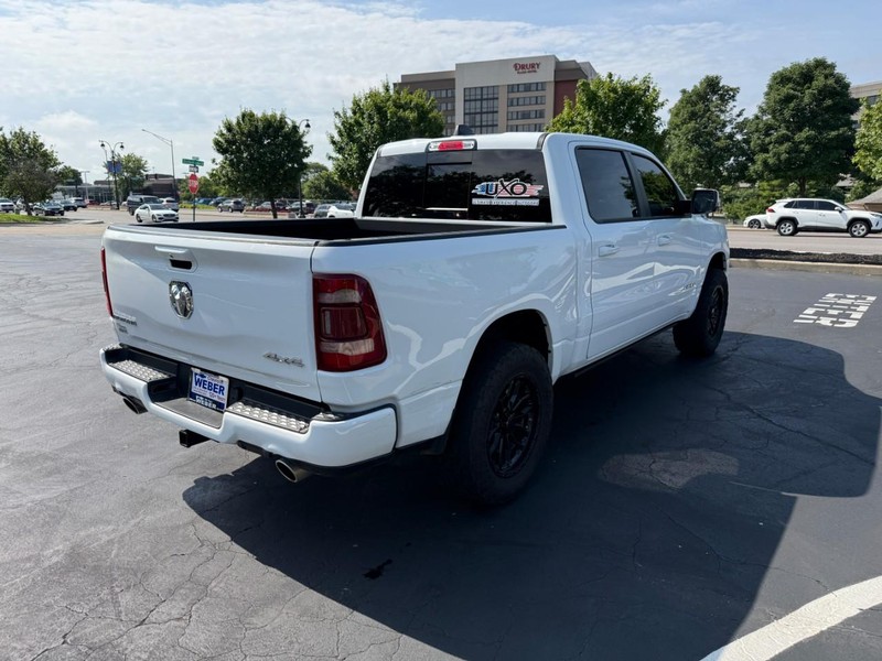Ram 1500 Vehicle Full-screen Gallery Image 7