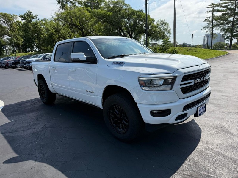 Ram 1500 Vehicle Full-screen Gallery Image 8