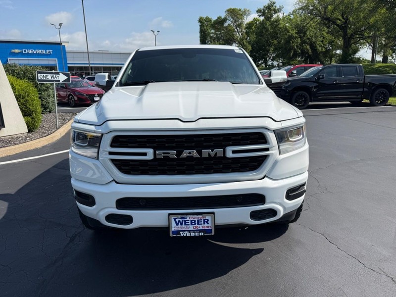 Ram 1500 Vehicle Full-screen Gallery Image 9