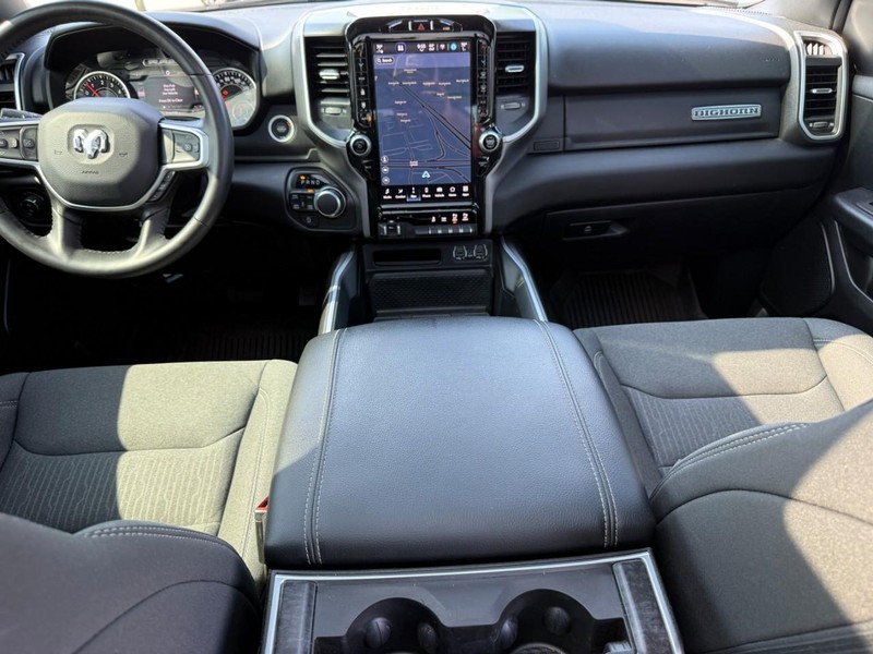 Ram 1500 Vehicle Full-screen Gallery Image 11