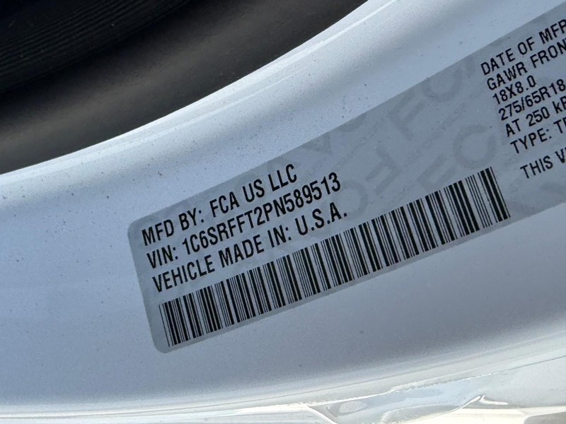 Ram 1500 Vehicle Full-screen Gallery Image 22