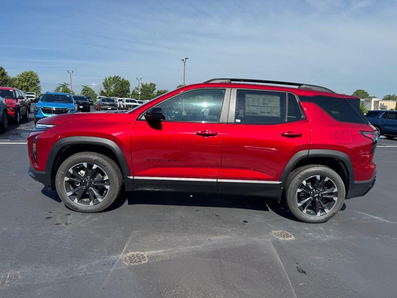 Chevrolet Equinox Vehicle Full-screen Gallery Image 2