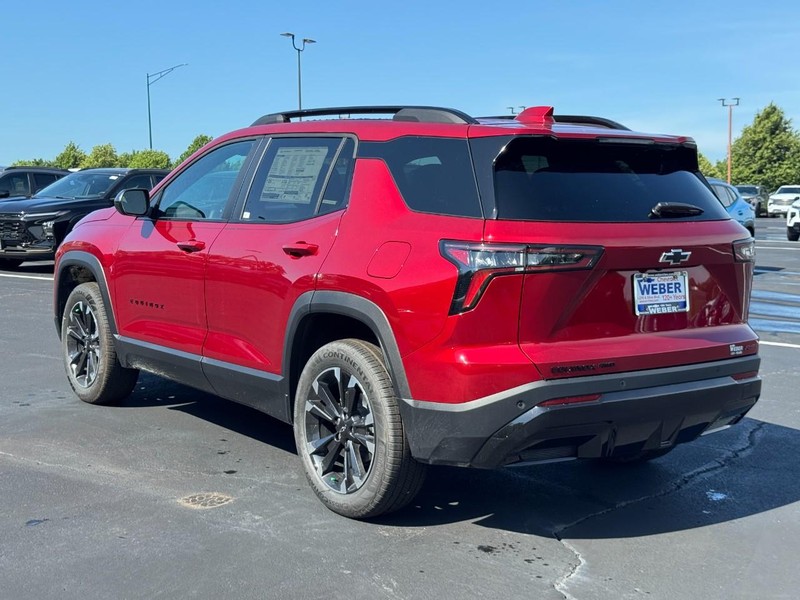 Chevrolet Equinox Vehicle Full-screen Gallery Image 3