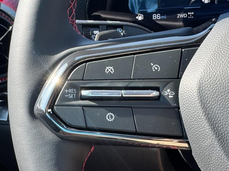 Chevrolet Equinox Vehicle Full-screen Gallery Image 14