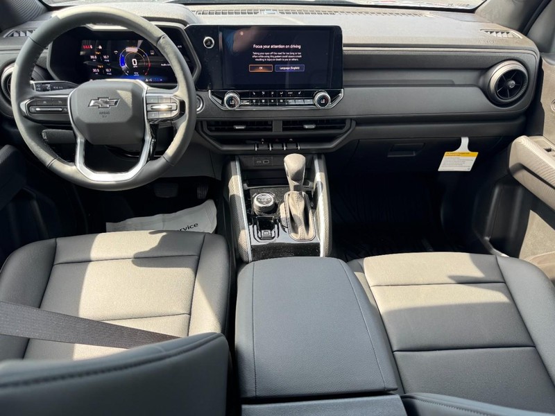 Chevrolet Colorado Vehicle Full-screen Gallery Image 6