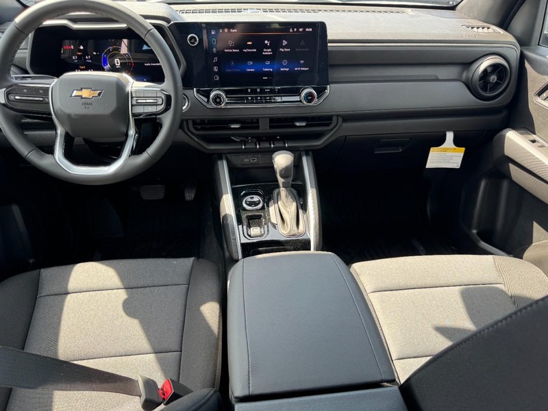 Chevrolet Colorado Vehicle Full-screen Gallery Image 6