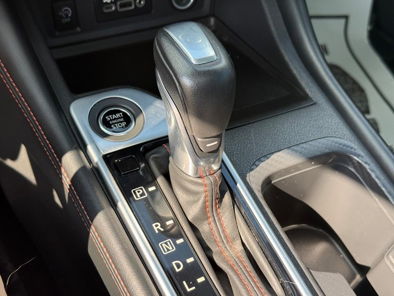 Nissan Sentra Vehicle Full-screen Gallery Image 23