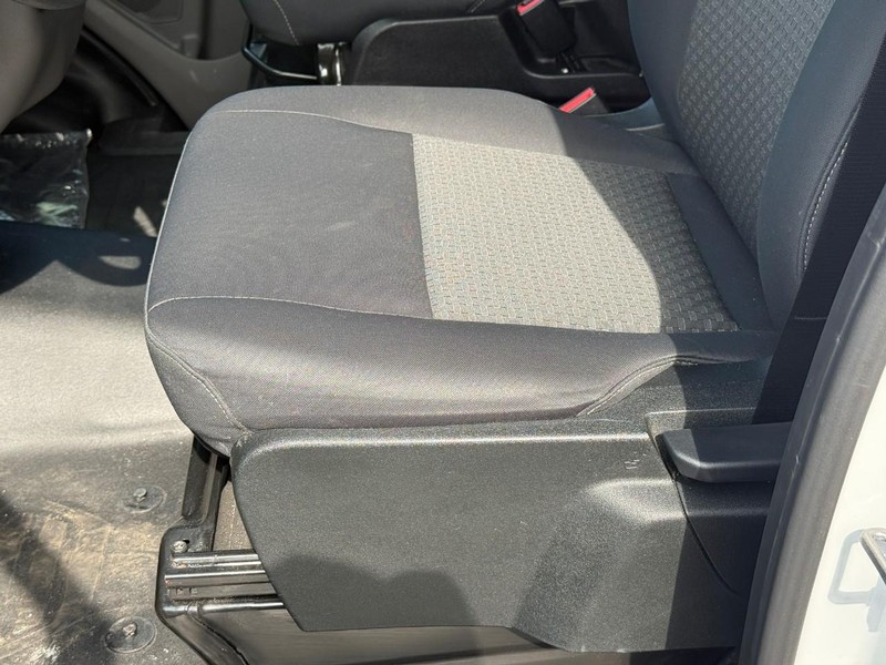 Ford Transit Cargo Van Vehicle Full-screen Gallery Image 15