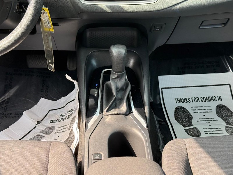 Toyota Corolla Vehicle Full-screen Gallery Image 15
