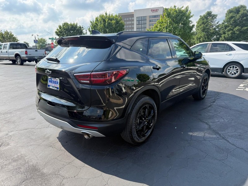 Chevrolet Blazer Vehicle Full-screen Gallery Image 8