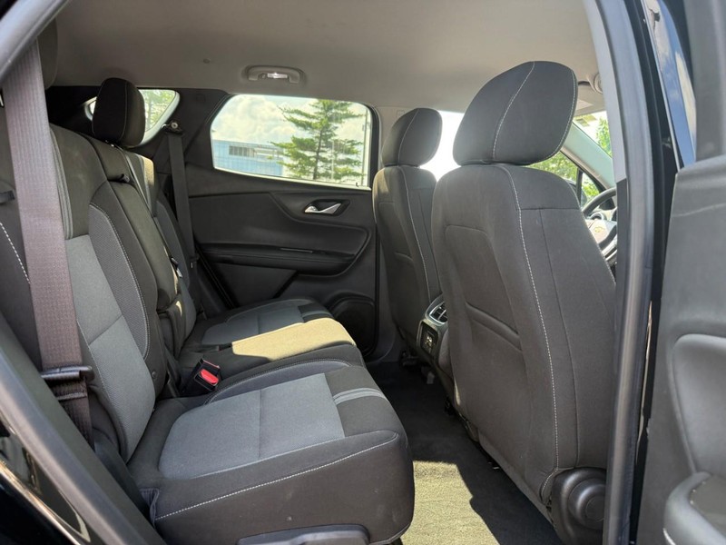 Chevrolet Blazer Vehicle Full-screen Gallery Image 11