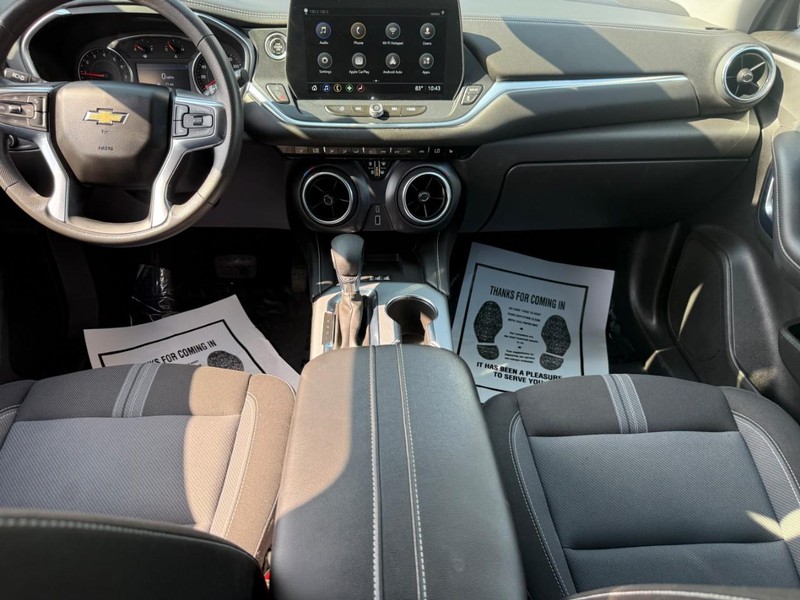 Chevrolet Blazer Vehicle Full-screen Gallery Image 12