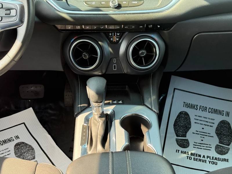 Chevrolet Blazer Vehicle Full-screen Gallery Image 16
