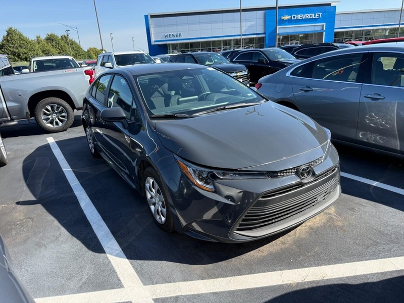 Toyota Corolla Vehicle Full-screen Gallery Image 4