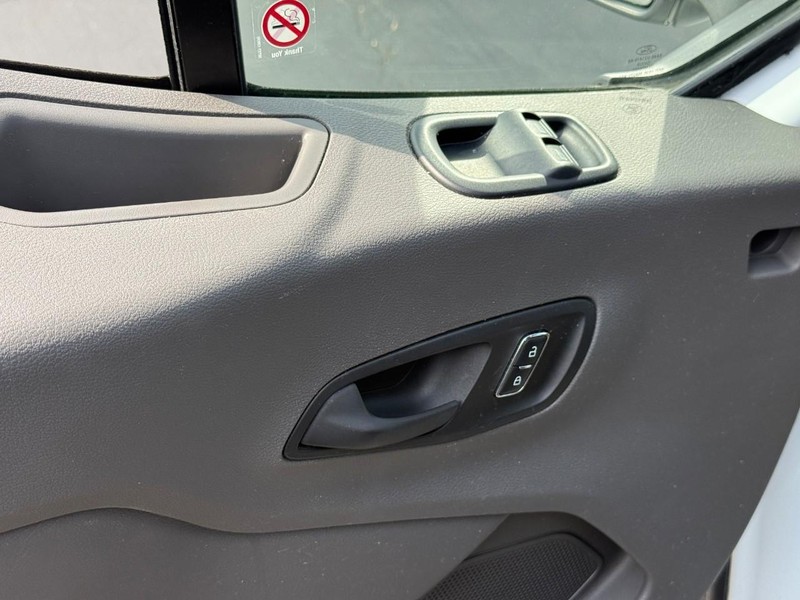 Ford Transit Cargo Van Vehicle Full-screen Gallery Image 14