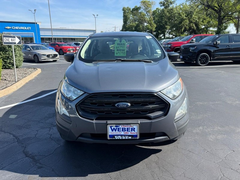Ford EcoSport Vehicle Full-screen Gallery Image 9