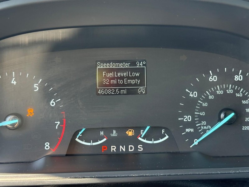 Ford EcoSport Vehicle Full-screen Gallery Image 22