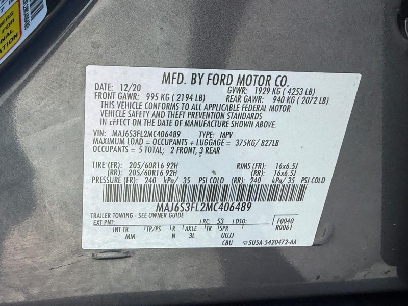 Ford EcoSport Vehicle Full-screen Gallery Image 25