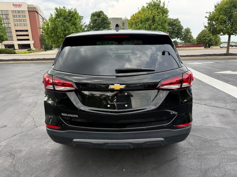 Chevrolet Equinox Vehicle Full-screen Gallery Image 7