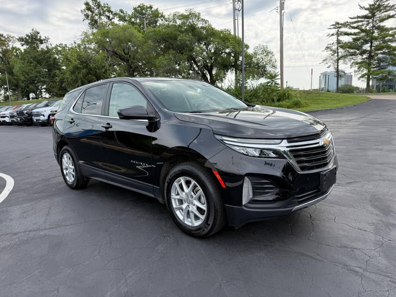 Chevrolet Equinox Vehicle Full-screen Gallery Image 9