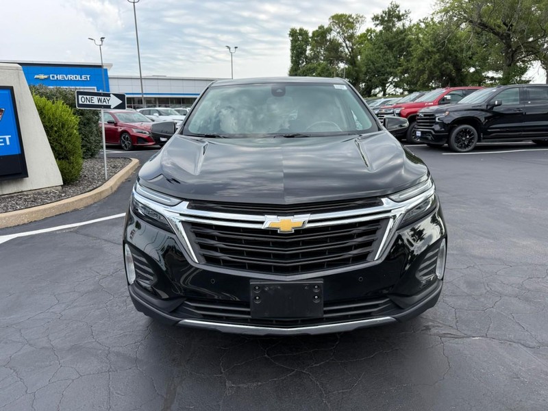 Chevrolet Equinox Vehicle Full-screen Gallery Image 10