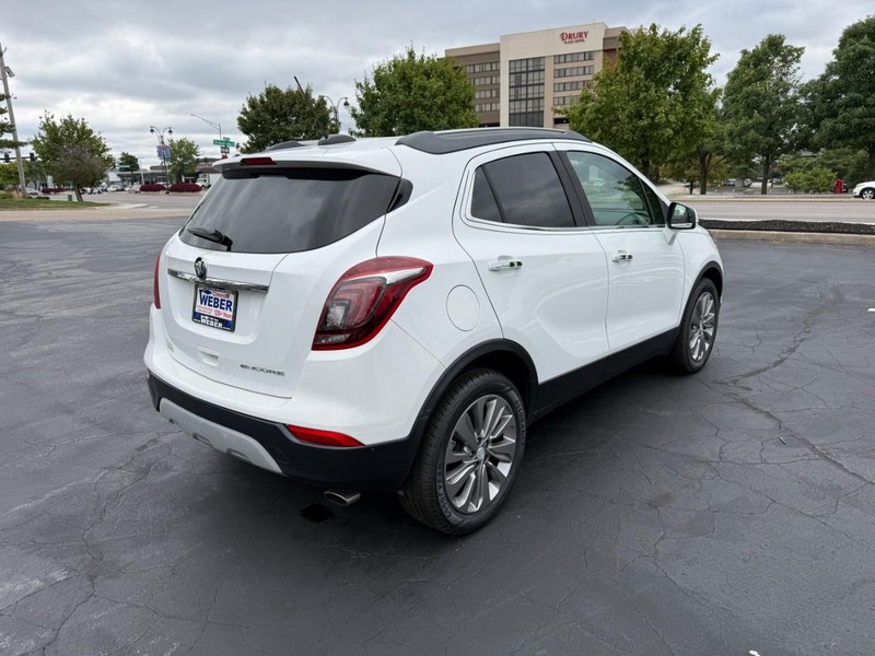Buick Encore Vehicle Full-screen Gallery Image 7