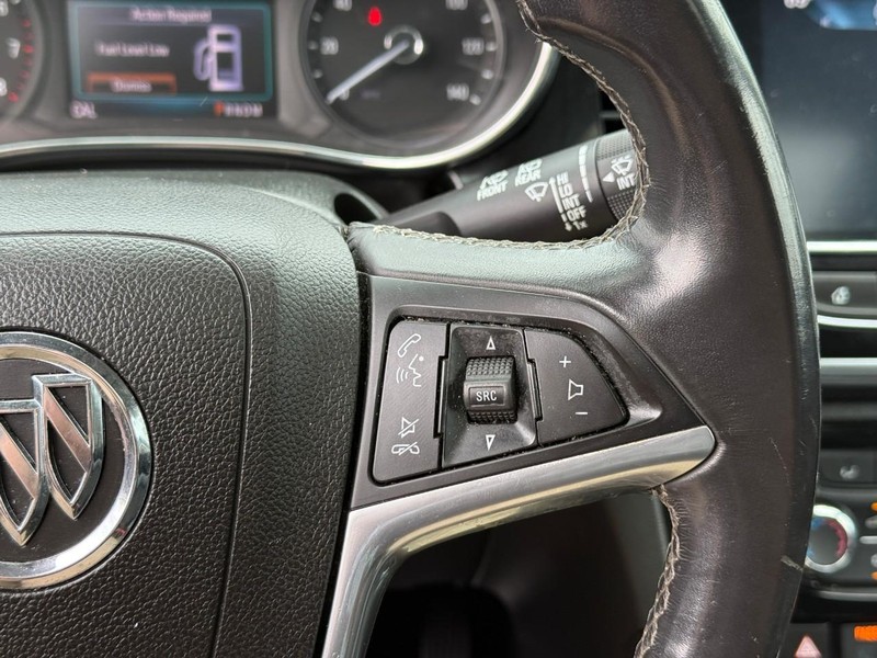 Buick Encore Vehicle Full-screen Gallery Image 18