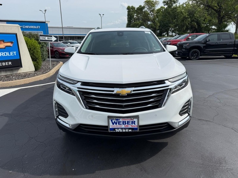 Chevrolet Equinox Vehicle Full-screen Gallery Image 9