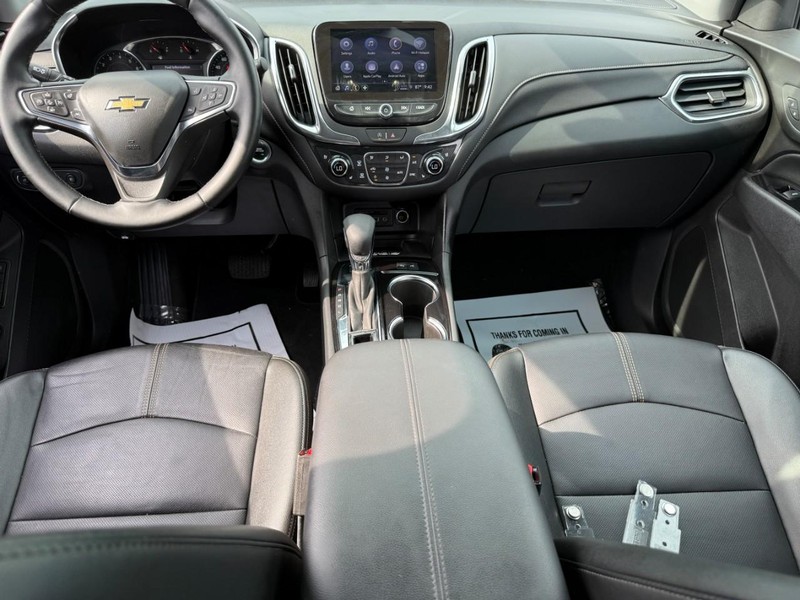 Chevrolet Equinox Vehicle Full-screen Gallery Image 11