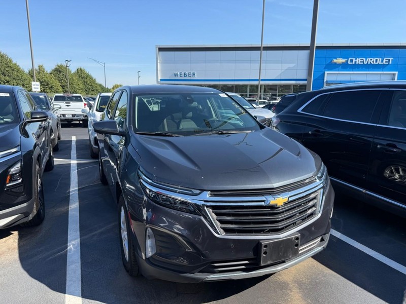 Chevrolet Equinox Vehicle Full-screen Gallery Image 2