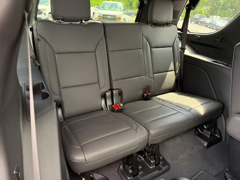 Chevrolet Tahoe Vehicle Full-screen Gallery Image 8