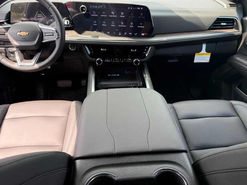Chevrolet Tahoe Vehicle Full-screen Gallery Image 9