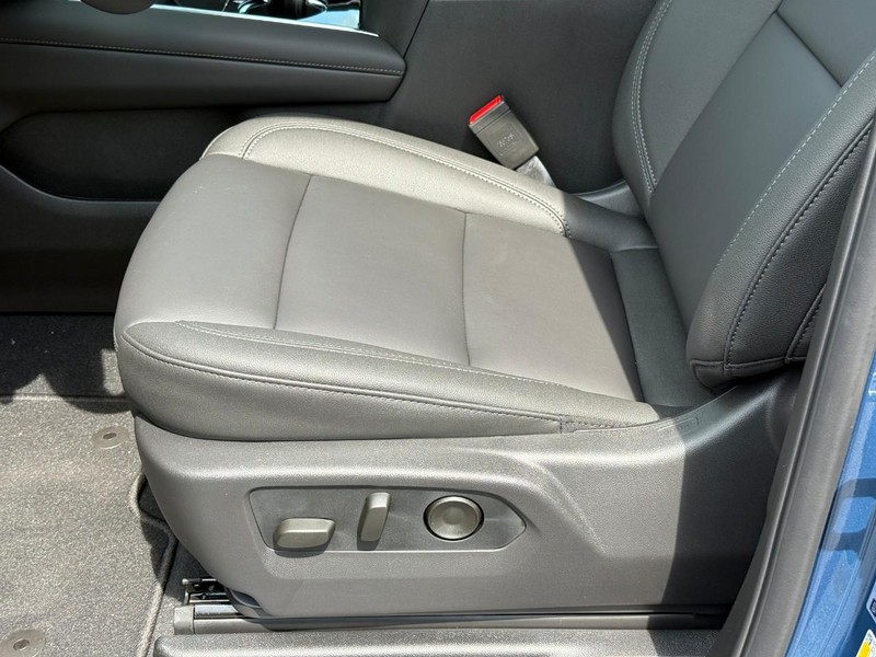 Chevrolet Tahoe Vehicle Full-screen Gallery Image 15