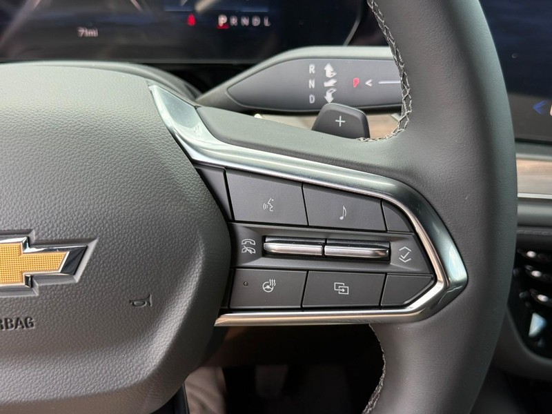 Chevrolet Tahoe Vehicle Full-screen Gallery Image 18
