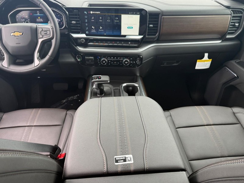Chevrolet Silverado 1500 Vehicle Full-screen Gallery Image 7