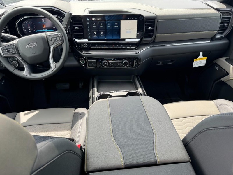 Chevrolet Silverado 2500HD Vehicle Full-screen Gallery Image 6