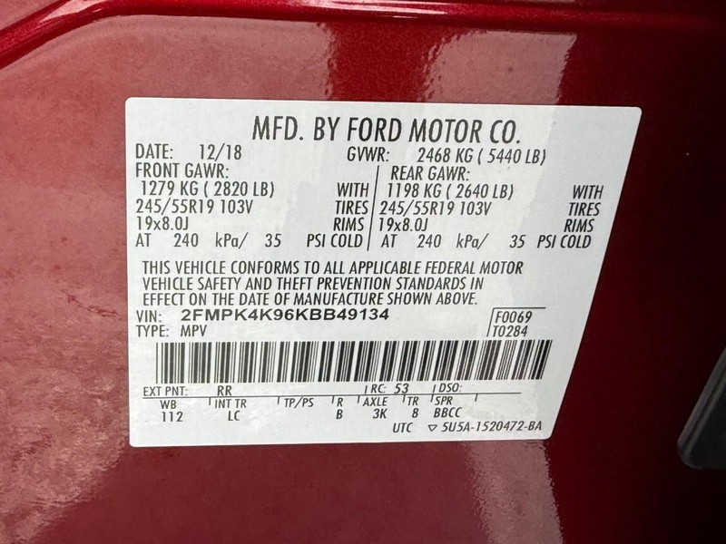Ford Edge Vehicle Full-screen Gallery Image 26