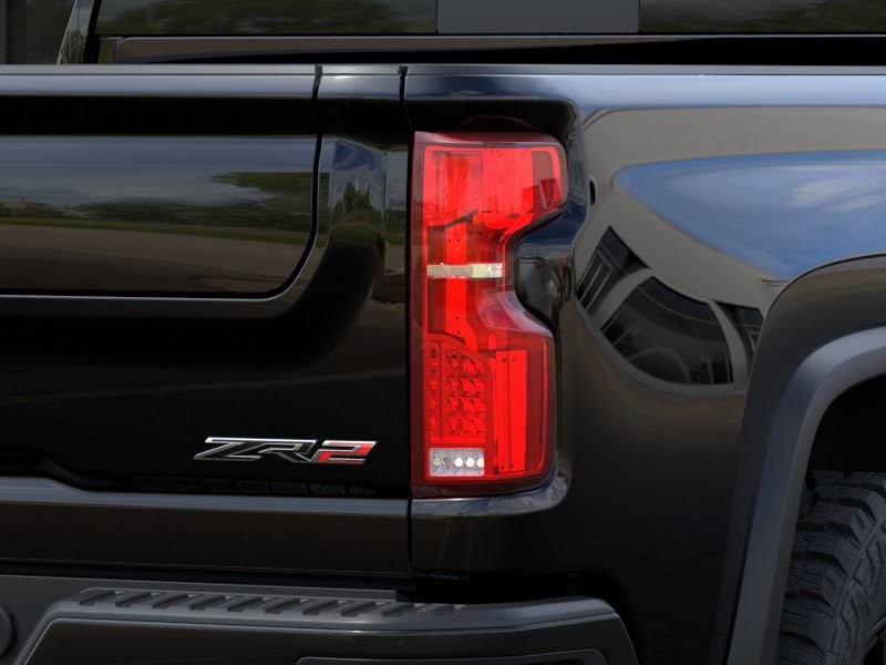Chevrolet Silverado 2500HD Vehicle Full-screen Gallery Image 11